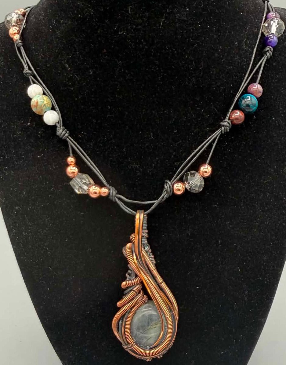 Tides of Transformation Labradorite Necklace - Twysted Treasures
