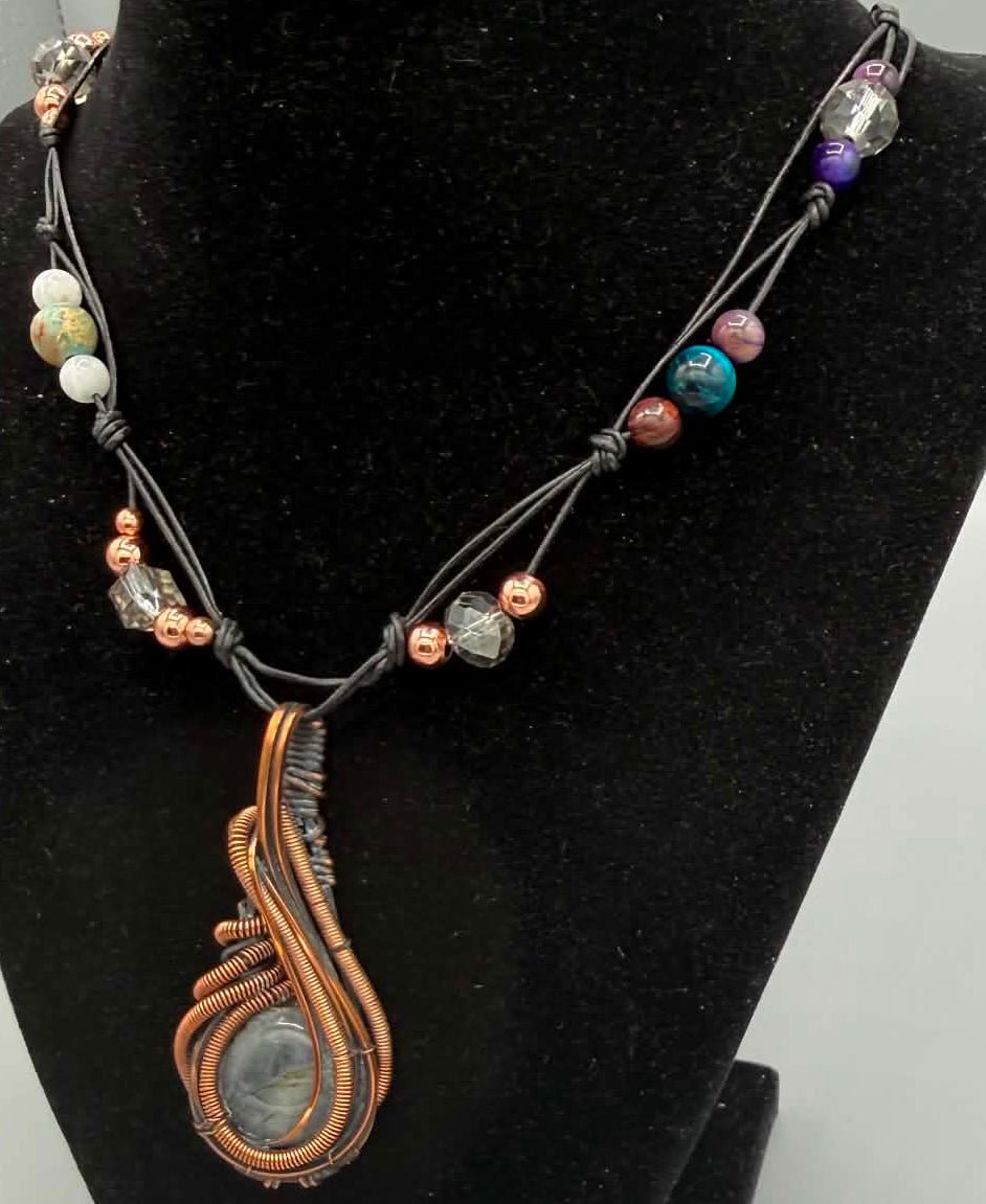 Tides of Transformation Labradorite Necklace - Twysted Treasures